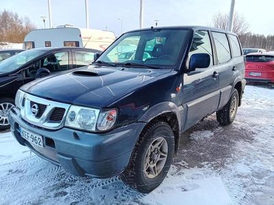 käytetty Nissan Terrano II 2,7 TDi Business - 2-hlö pakettiauto, Katsastettu 08.03.2024, Vetokoukku, Jarrullinen vetomassa 2800kg