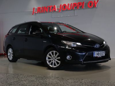 käytetty Toyota Auris Touring Sports 1,8 Hybrid Active - 3kk lyhennysvapaa - 2