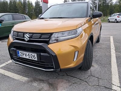 Keltainen Uusi 2025 Suzuki Vitara GL Katumaasturi | 38 000 €