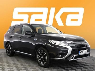 Käytetty Mitsubishi Outlander P-HEV Invite+ 135 HP (99 kW) 2019 Katumaasturi