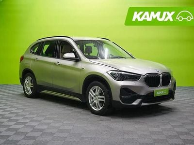 Käytetty BMW X1 Sport Line 220 HP (161 kW) 2022 Hopea / harmaa Katumaasturi