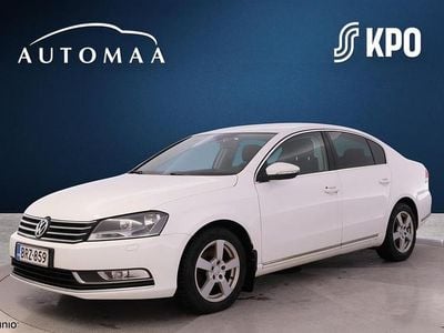 Valkoinen Käytetty 2014 VW Passat Sedan | 5 980 € (Supertarjous)