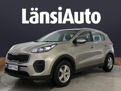 Käytetty Kia Sportage Comfort 132 HP (97 kW) 2017 Hopea Katumaasturi