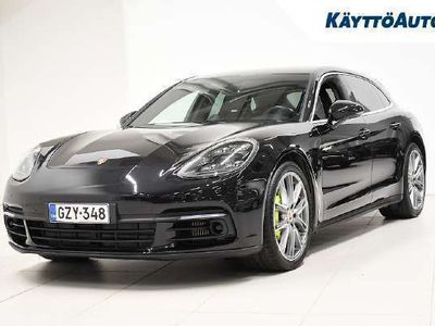 Porsche Panamera 4