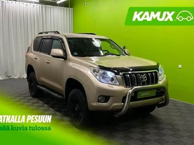 Keltainen / beige Käytetty 2010 Toyota Land Cruiser Katumaasturi | 26 900 € (Perustarjous)