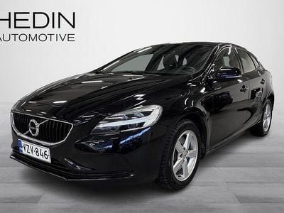 Käytetty Volvo V40 Business Edition 122 HP (89 kW) 2018 Musta Viistoperä