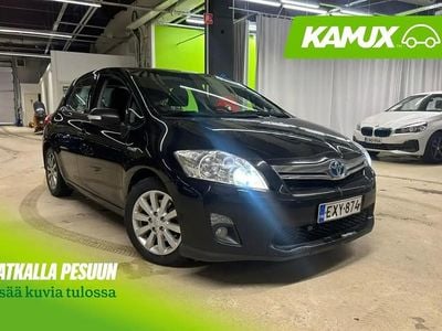 Käytetty Toyota Auris Hybrid Luxury 99 HP (72 kW) 2012 Musta Sedan
