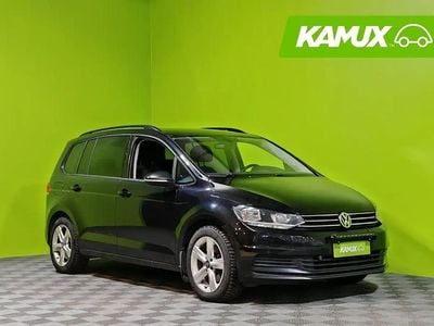 Käytetty VW Touran Comfortline 116 HP (85 kW) 2018 Musta Tila-auto