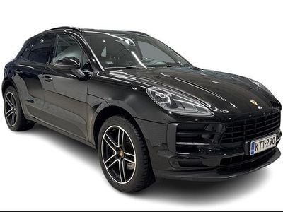Käytetty 2021 Porsche Macan Katumaasturi | 52 800 €