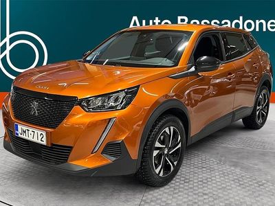 Käytetty Peugeot 2008 Active 131 HP (96 kW) 2022 Katumaasturi