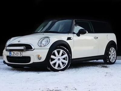 Valkoinen Käytetty 2011 Mini Cooper D Clubman Business Farmari | 9 900 €