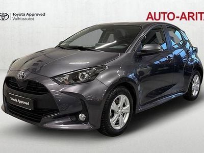 Harmaa Käytetty 2023 Toyota Yaris Active Viistoperä | 19 570 € (Perustarjous)
