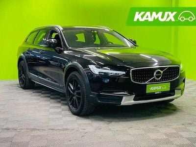 Käytetty Volvo V90 CC 190 HP (139 kW) 2018 Musta Farmari