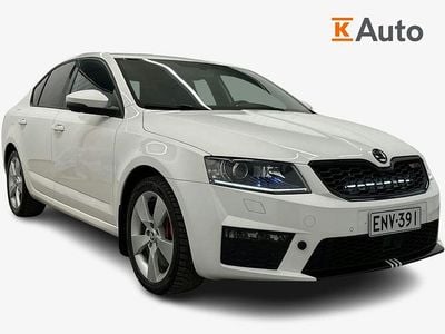 Käytetty Skoda Octavia RS 184 HP (135 kW) 2016 Valkoinen Viistoperä