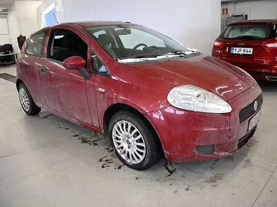 Käytetty Fiat Grande Punto 65 HP (47 kW) 2011 Viistoperä