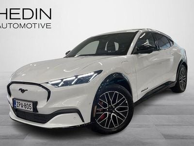 Valkoinen Käytetty 2025 Ford Mustang Mach-E Premium Katumaasturi | 62 900 €