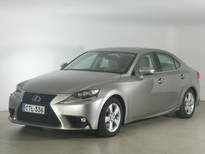 käytetty Lexus IS300h Premier