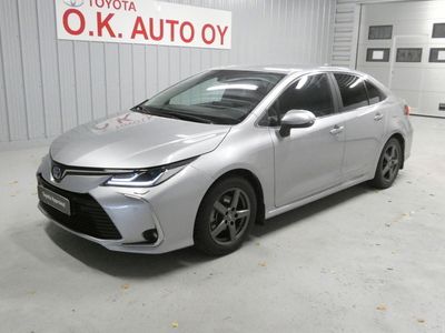 käytetty Toyota Corolla Sedan 1,8 Hybrid Style / 1-Omistaja / Suomiauto