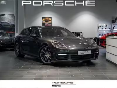 Porsche Panamera 4