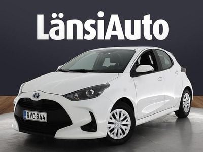 Käytetty Toyota Yaris Hybrid Active 116 HP (85 kW) 2023 Viistoperä