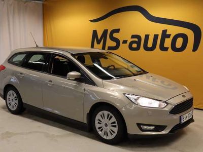 käytetty Ford Focus 1,6i 100hv Ghia Sedan