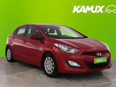 Punainen Käytetty 2012 Hyundai i30 Classic Sedan | 3 700 € (Kallis)