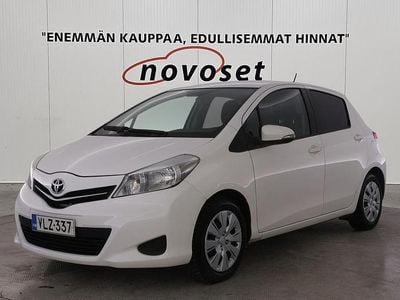 Käytetty Toyota Yaris Sol 99 HP (72 kW) 2013 Valkoinen Viistoperä