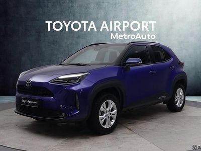 Käytetty Toyota Yaris Cross 116 HP (85 kW) 2024 Met. sininen Katumaasturi