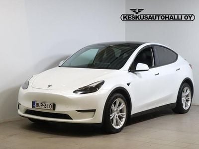 Valkoinen Käytetty 2021 Tesla Model Y Long Range AWD Katumaasturi | 31 500 € (Hieman kallis)