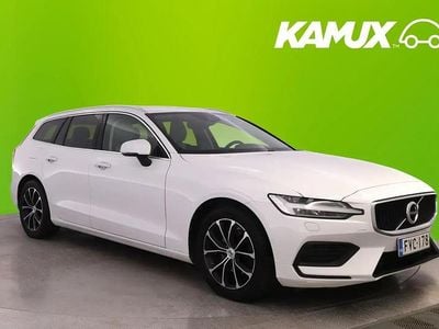 Ice white / solid Käytetty 2020 Volvo V60 Momentum Farmari | 27 480 € (Hieman kallis)