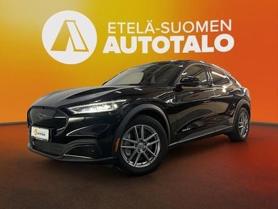 Käytetty Ford Mustang Mach-E 216 kW (294 HP) 2022 Musta Katumaasturi