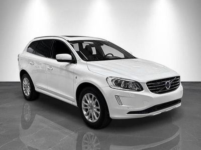 Käytetty Volvo XC60 Ocean Race 181 HP (133 kW) 2015 Valkoinen Katumaasturi