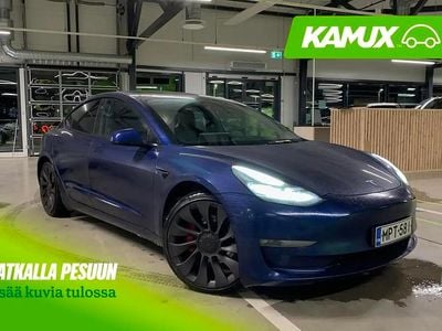 Sininen Käytetty 2022 Tesla Model 3 Performance Sedan | 27 780 € (Perustarjous)