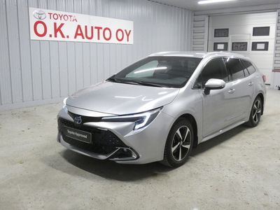 käytetty Toyota Corolla Touring Sports 1,8 Hybrid Launch Edition - Omasta käytöstä