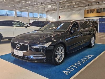 Käytetty Volvo V90 Momentum 2020 Farmari