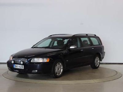 käytetty Volvo V70 2,4 140hv Momentum - Juuri katsastettu