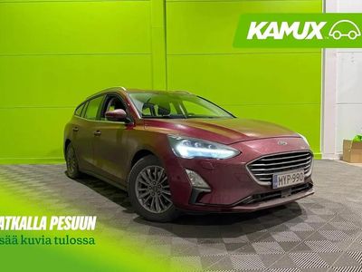 Ruby red (metallic) Käytetty 2020 Ford Focus Titanium Farmari | 17 990 € (Hieman kallis)