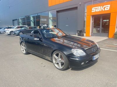 käytetty Mercedes SLK230 Kompressor A ** Vakkari / Nahat / Sähkökatto / AUX / Ilmastointi / 2x renkaat **