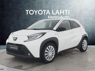 Käytetty Toyota Aygo X Multidrive S 72 HP (52 kW) 2022 Valkoinen Katumaasturi