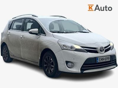 Valkoinen Käytetty 2015 Toyota Verso Multidrive S Tila-auto | 15 900 € (Hieman kallis)