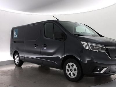 Harmaa Käytetty 2025 Renault Trafic Tila-auto | 42 480 €