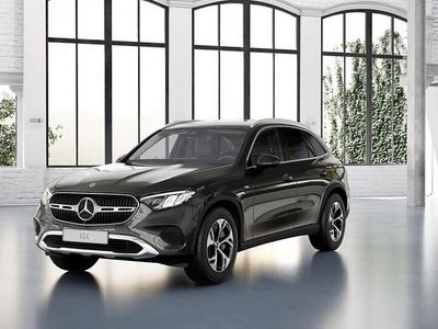 Harmaa Käytetty 2025 Mercedes GLC300e Business Katumaasturi | 67 900 € (Perustarjous)