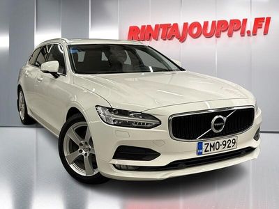 Valkoinen Käytetty 2017 Volvo V90 Momentum Farmari | 22 900 € (Perustarjous)