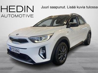 Käytetty Kia Stonic EX 101 HP (74 kW) 2021 Valkoinen Katumaasturi