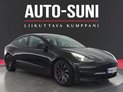 Käytetty 2023 Tesla Model 3 Performance Sedan | 33 640 € (Perustarjous)