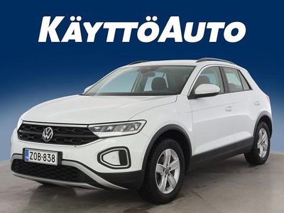Käytetty VW T-Roc Comfortline 150 HP (110 kW) 2022 Valkoinen Katumaasturi