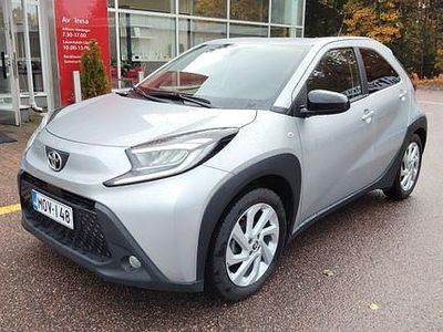 Hopea Käytetty 2022 Toyota Aygo X Multidrive S Katumaasturi | 17 900 € (Hieman kallis)