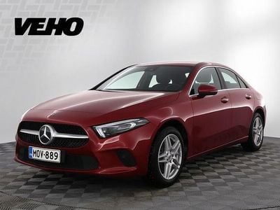 Käytetty Mercedes A250 Business 160 HP (117 kW) 2023 Punainen Sedan