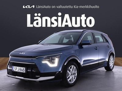 Käytetty Kia Niro EX 141 HP (103 kW) 2023 Sininen Katumaasturi