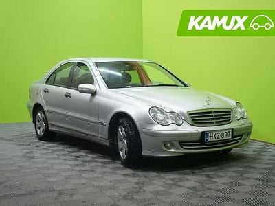 Käytetty Mercedes C180 143 HP (105 kW) 2004 Hopea / harmaa Sedan